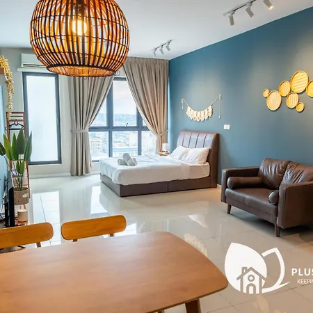 Highpark Suites At Petaling Jaya, Kelana Jaya By Plush Exterior photo