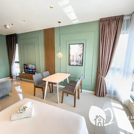 Highpark Suites At Petaling Jaya, Kelana Jaya By Plush Exterior photo