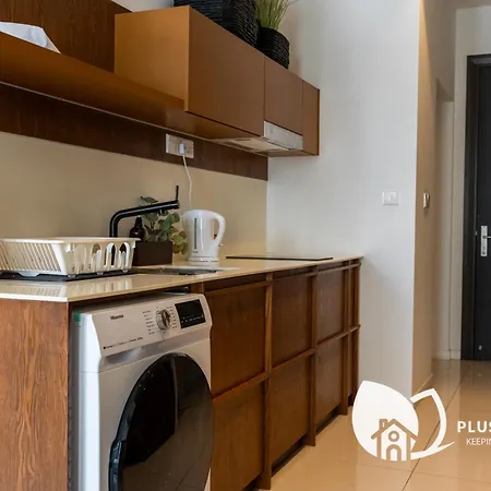 Highpark Suites At Petaling Jaya, Kelana Jaya By Plush Exterior photo