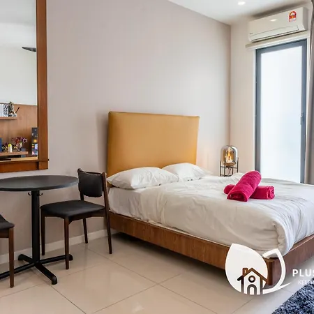 Highpark Suites At Petaling Jaya, Kelana Jaya By Plush Exterior photo