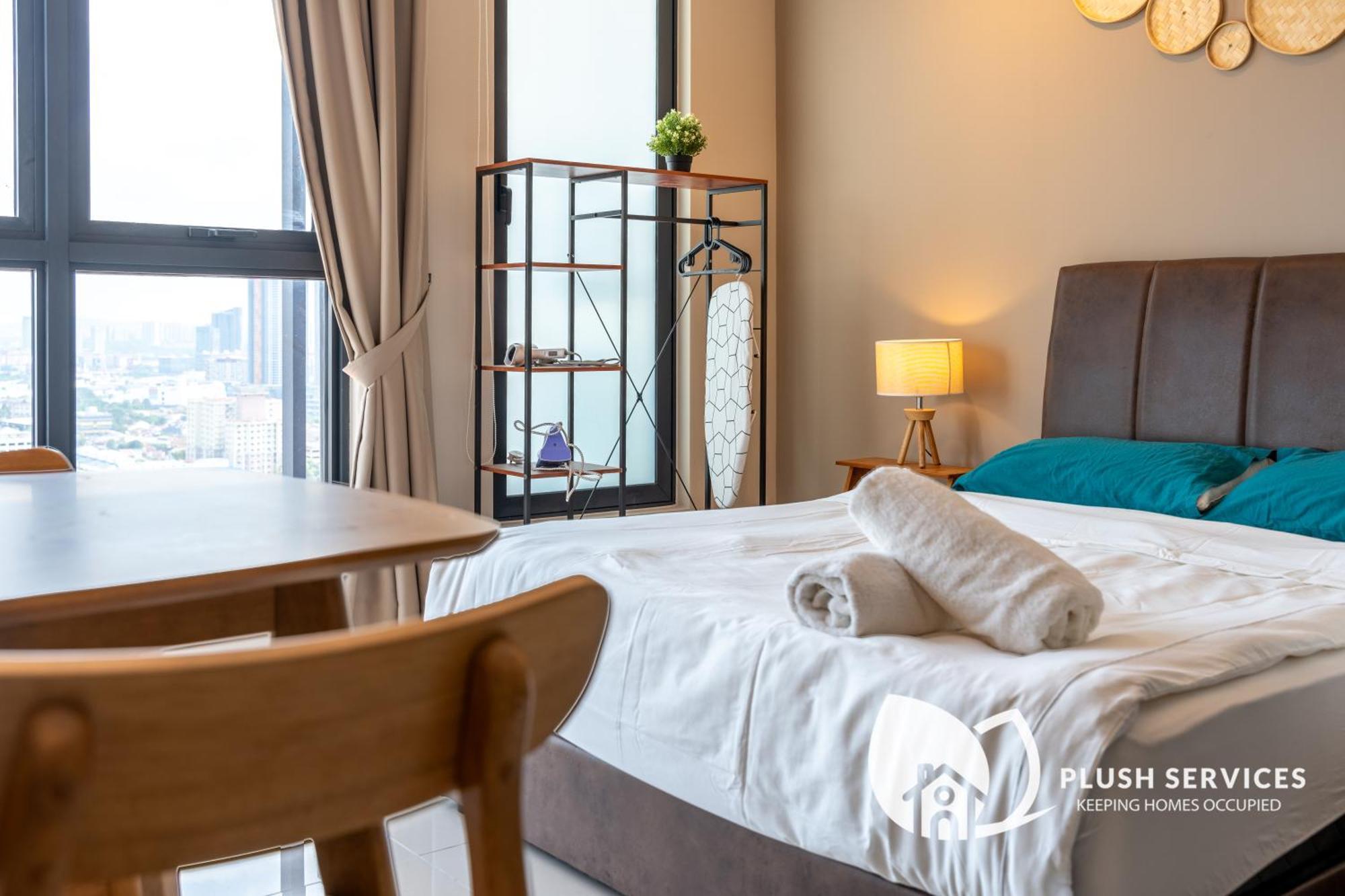 Highpark At Petaling Jaya, Kelana Jaya By Plush * Petaling Jaya